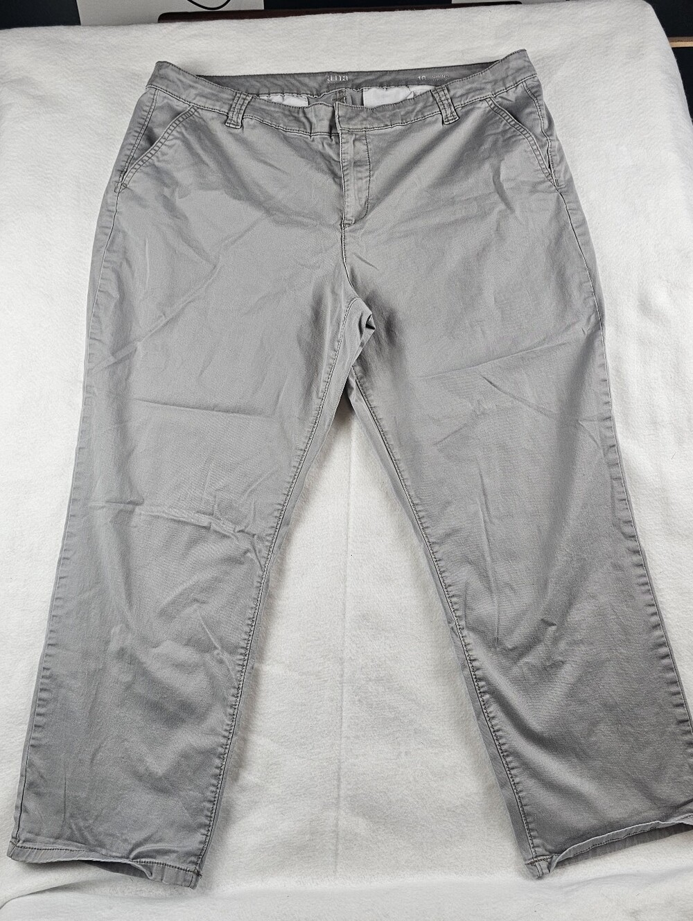 a.n.a Gray Chino Crop Pant Size 16 Casual Office Work Stretch Inseam 26"